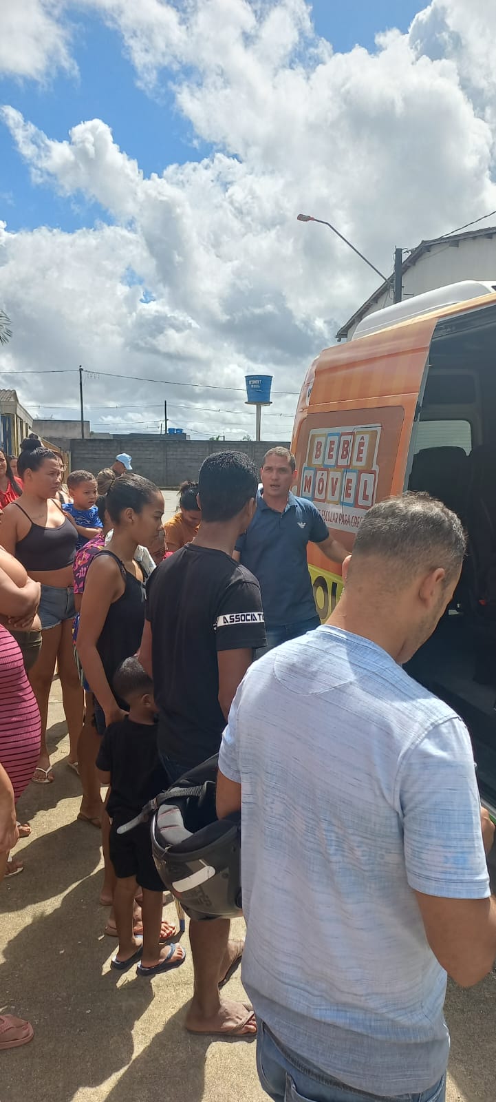 A entrega das vans do Bebê Móvel em Rio Largo